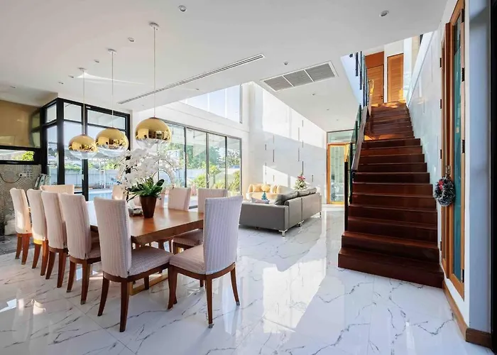 Villa 曼谷市区700平五房独栋泳池别墅 Bangkok
