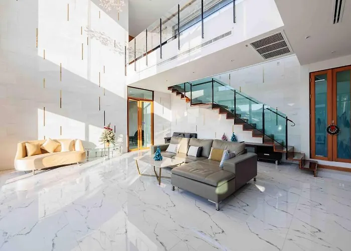 Villa 曼谷市区700平五房独栋泳池别墅 Bangkok
